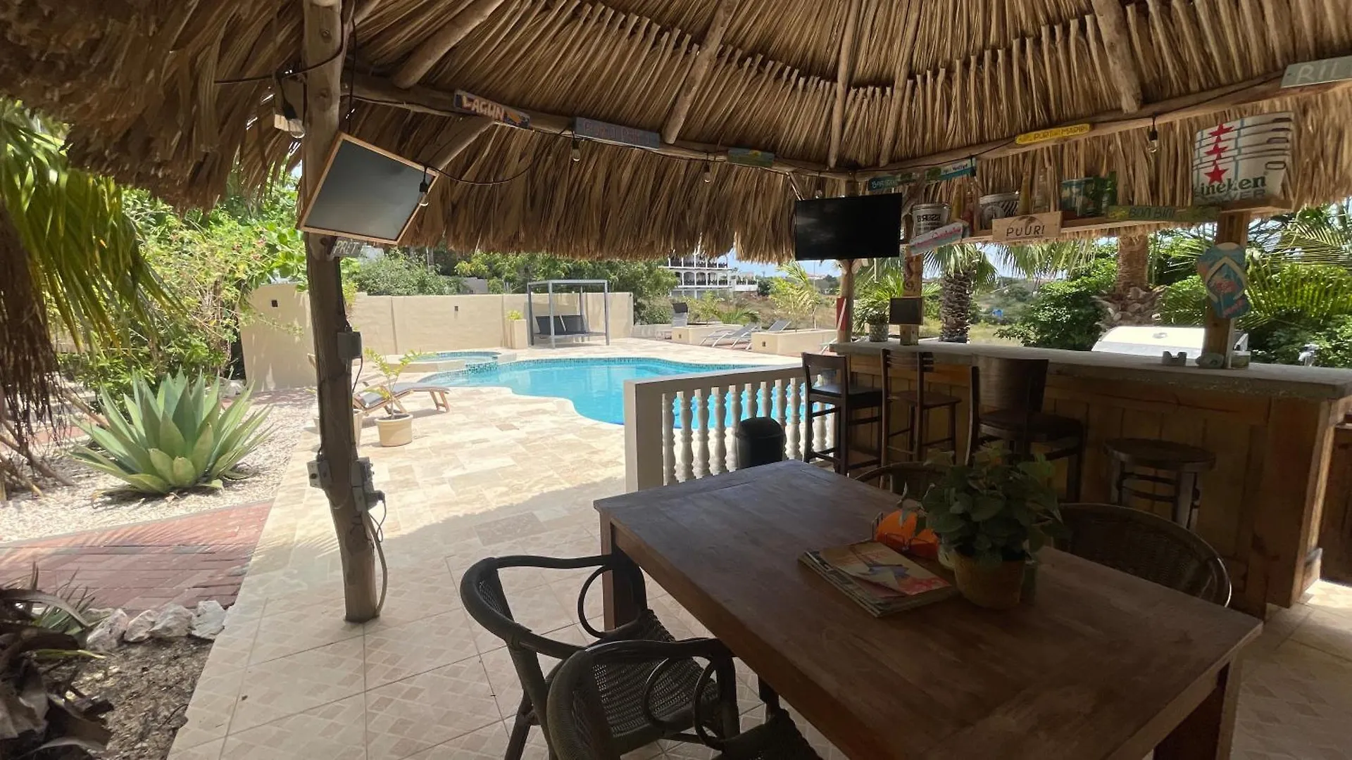 Puur! Appartementen Curacao Jan Thiel Curacao